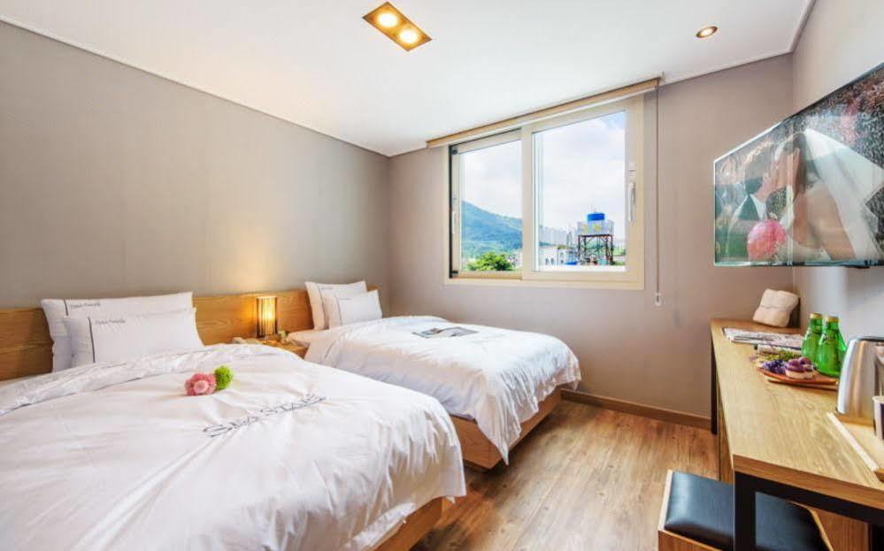 Sea Star Hostel Yeosu Exterior foto